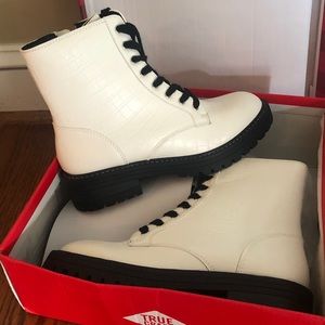 NEW White Crocodile Combat Boots
